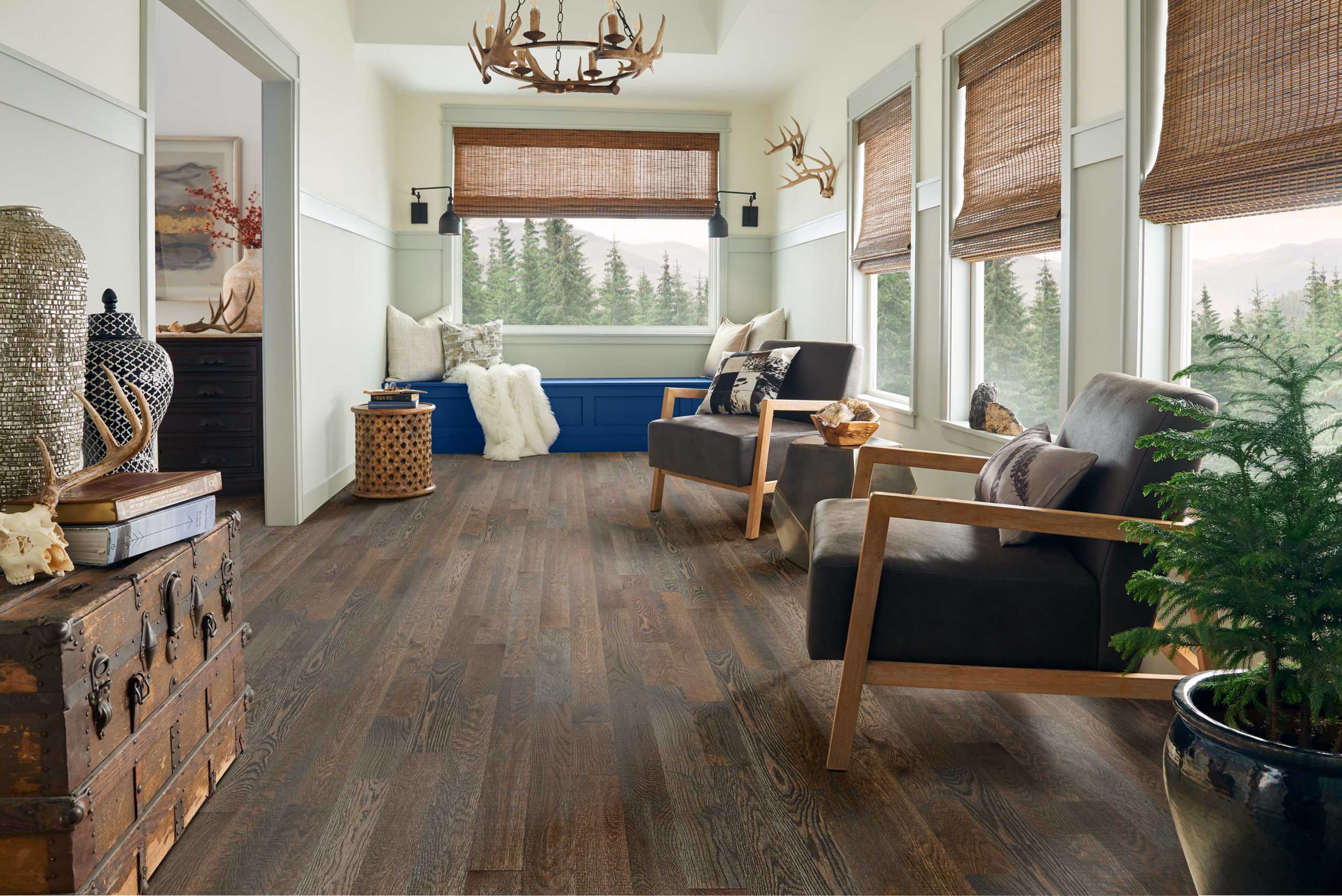 Mark Bowe SKMB49L41X Mineral Room Scene of barnwood flooring