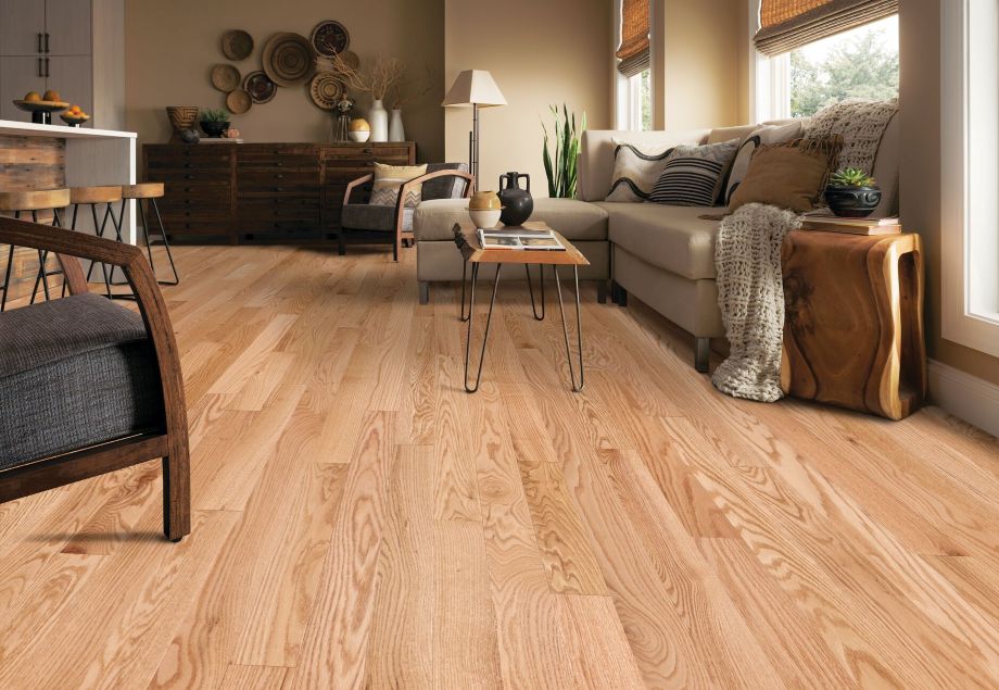 Oak solid hardwood floor in a living room