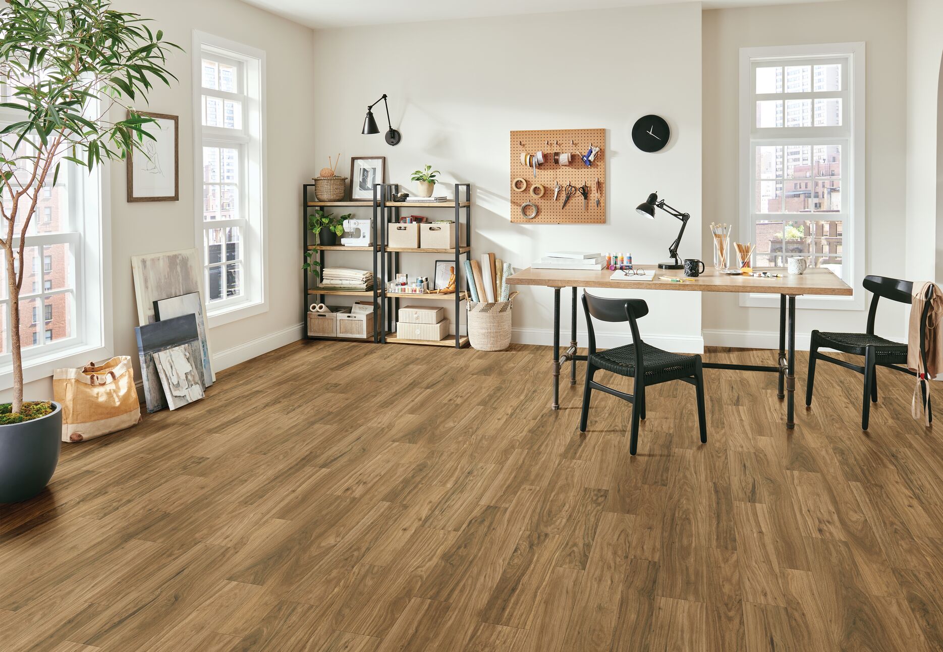 Modern Comfort Foxfire Hickory Vinyl Sheet MB007401