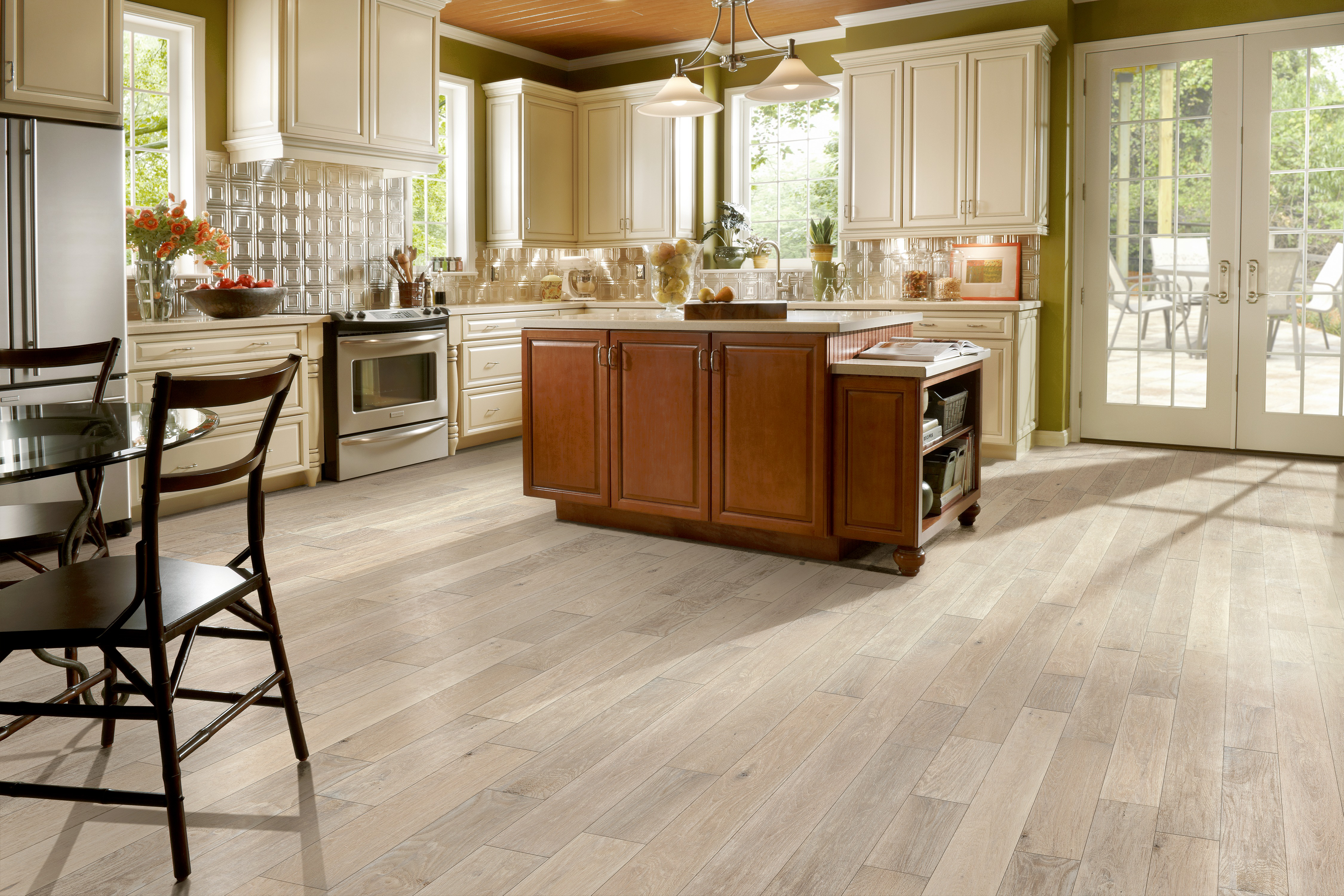 Signature Scrape Snow Peak Solid Hardwood SBKSS59L401H